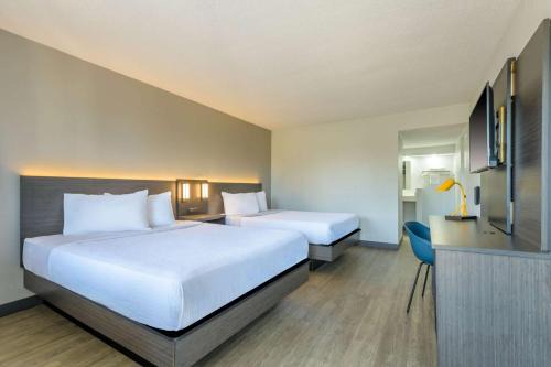 Ocala Hotel | Motel 6-Ocala, FL - Conference Center