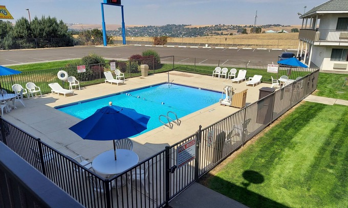 Pendleton Hotel | Motel 6 Pendleton, OR