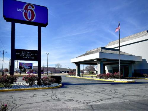 Pine Bluff Hotel | Motel 6-Pine Bluff, AR