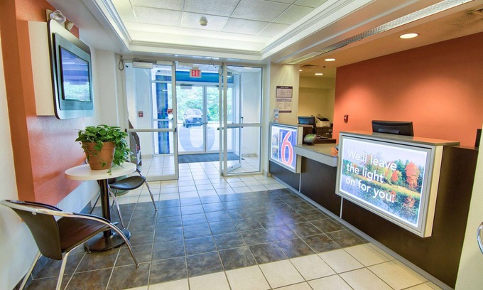 Portsmouth Hotel | Motel 6 Portsmouth, NH