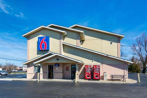Salisbury Hotel | Motel 6-Salisbury, MD