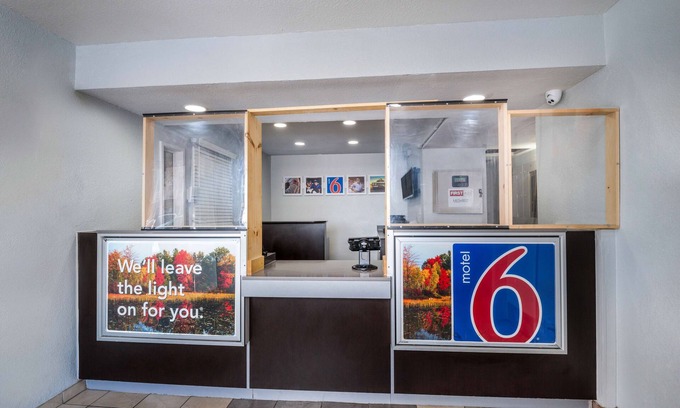 Sandston Hotel | Motel 6 Sandston, VA - Richmond, Va