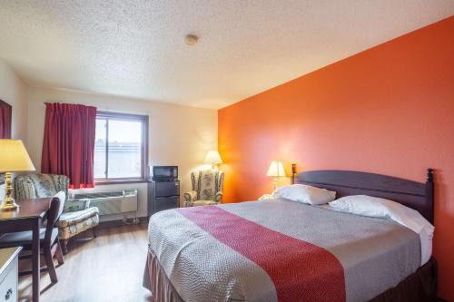 Saukville Hotel | Motel 6-Saukville, WI