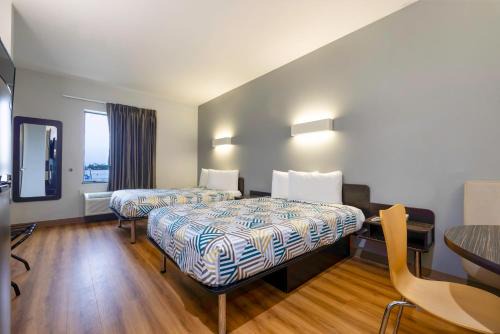 Texas City Hotel | Motel 6 Texas City I-45
