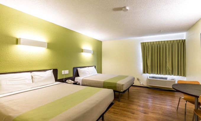 Troy Hotel | Motel 6 Troy, IL