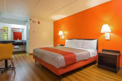 Tucker Hotel | Motel 6-Tucker, GA - Atlanta Northeast