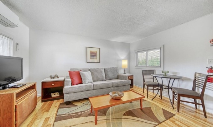 Fennville Apartment | Motel Apartment C