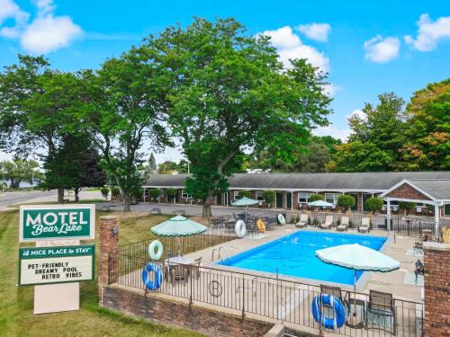 Bear Lake Hotel | Motel Bear Lake
