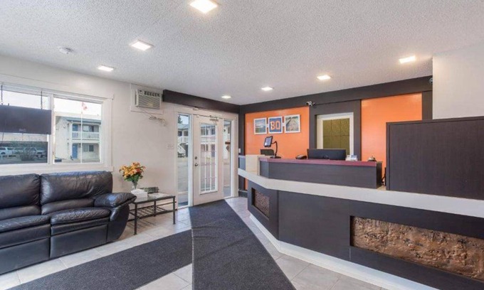 Camrose Hotel | Motel Bo (Camrose)