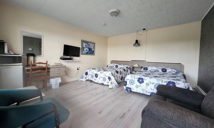 Degelis Hotel | Motel Claude