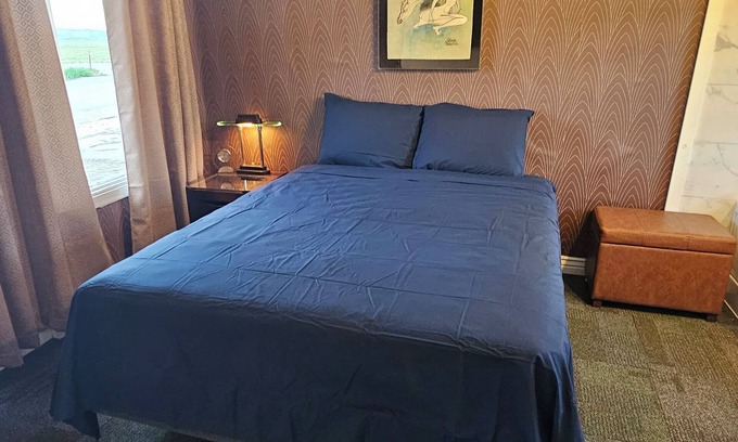 Powder River Hotel | Motel in Powder River Wy