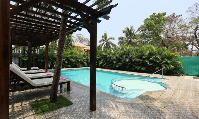 Mapusa Hotel | Motel La Grandeur