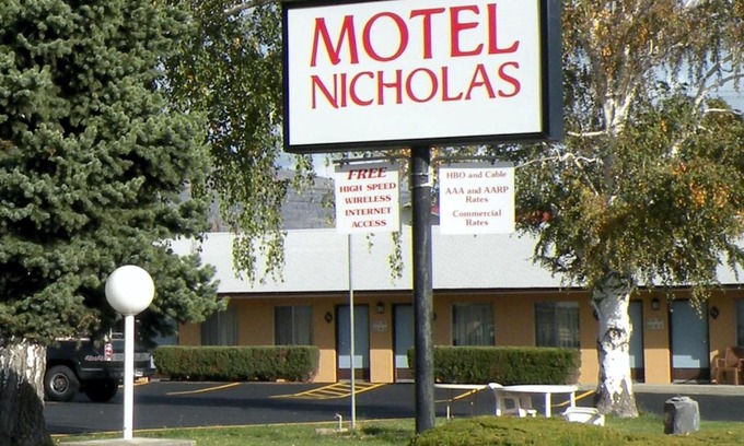 Omak Hotel | Motel Nicholas