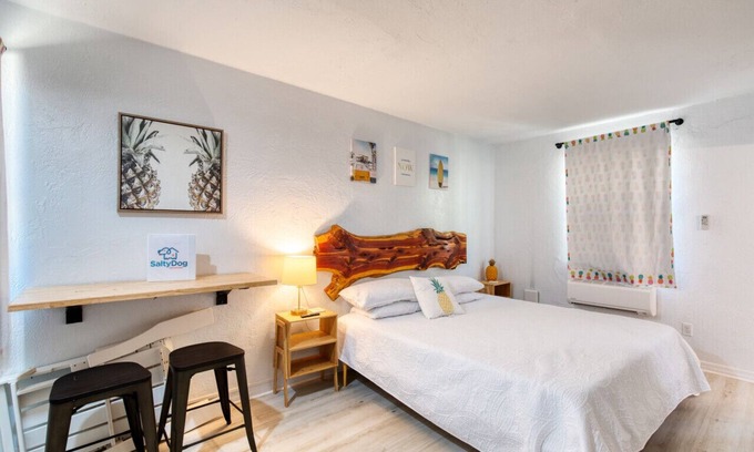 Bridgeport Heights Apartment | Motel unit 8 · Lovely one bedroom with parking on premise.