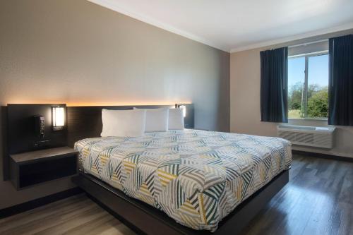Fort Worth Hotel | Motel Worth, TX