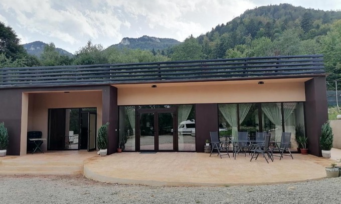 Bran House | Motorom