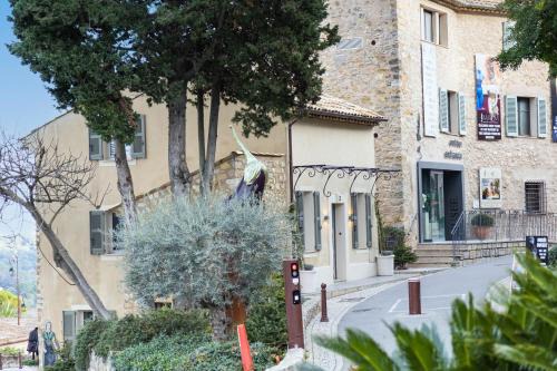 Mougins House | Mougins Collection - Magnifique maison au Cœur du Vieux Village de Mougins, vue sur les Alpes du Sud
