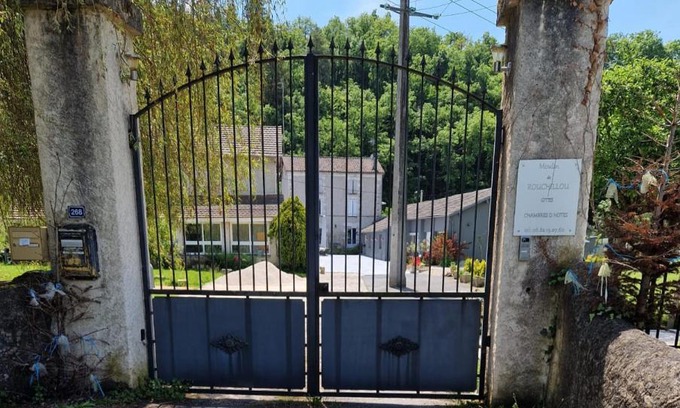Saint-Martial-de-Valette Bed & Breakfast | moulin de rouchillou