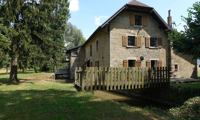 Ruffey-sur-Seille House | Moulin de la Scierie, au fil de L'eau, Jura, Franche-comté