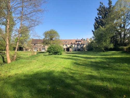 Clairefontaine-en-Yvelines Bed & Breakfast | Moulin de Vilgris