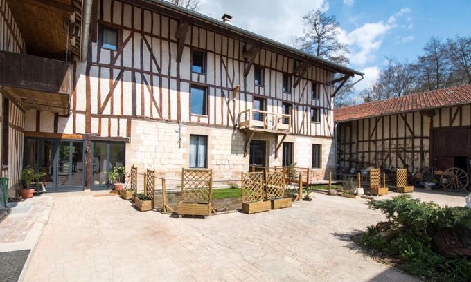Saint-Amand-sur-Fion Villa | Moulin du Ruet