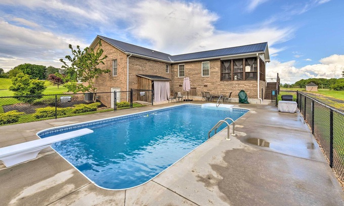 Mount Airy House | Mount Airy Haven w/ Outdoor Pool & Country Views!