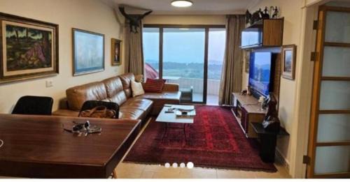 Shoresh Apartment | Mount Dreams