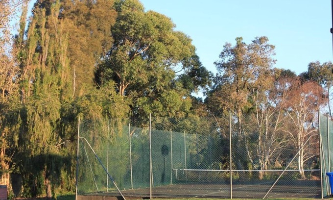 Suttontown Hotel | Mount Gambier International Motel