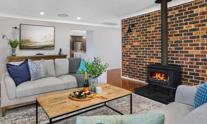 Mount Murray House | Mount Murray Hideaway – Stay 3, Pay 2!