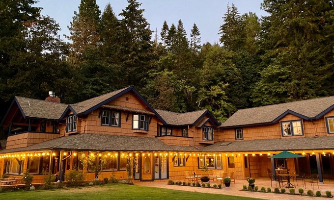 Harrisburg Bed & Breakfast | Mount Tom House