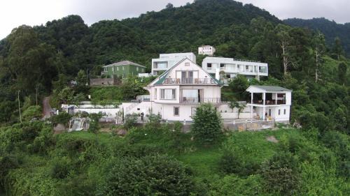 Kvariati Bed & Breakfast | Mount Villa Kvariati