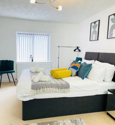 Tean Apartment | Mount Yard - Stylish Cottage - Close to Alton Towers - Peak District - Stoke-on-Trent Sleeps 5