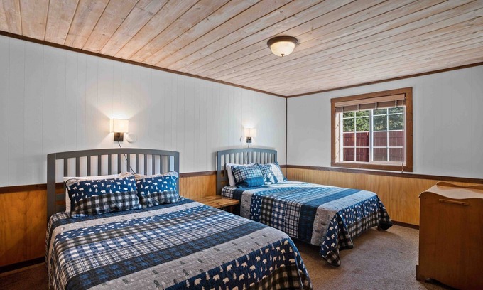 Almont House | Mountain Adventure Base: Fish, Hike, Raft & Ride from Riverside Cabins