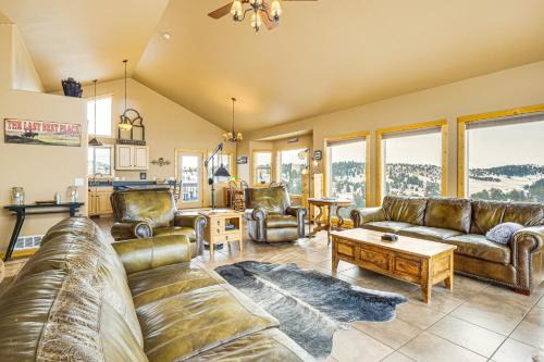 Como House | Mountain and Valley Views Fairplay Family Home!