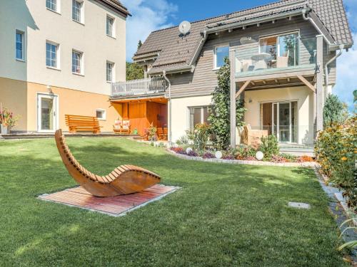 Langer Berg Apartment | Mountain Apartment Getaway