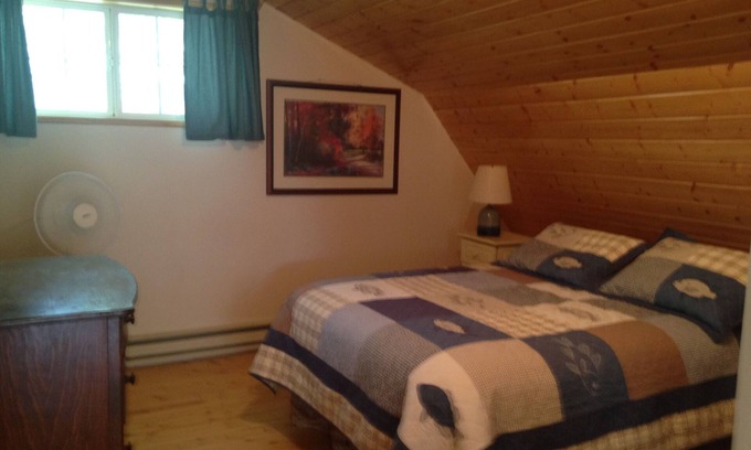 Helena House | Mountain Artsy Guest House - situated in the mountains right outside Helena!