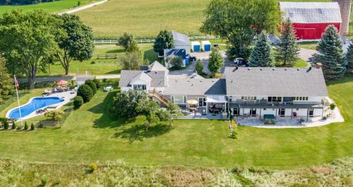 Mulmur House | Mountain Ash Country Manor and Spa
