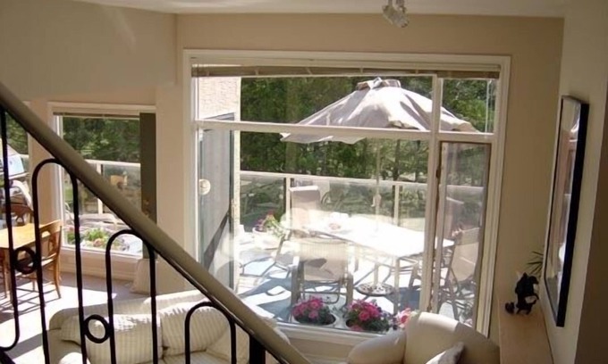 East Kootenay Condo | Mountain Bliss Retreat – Stunning Views & Serene Escape in Radium Hot Springs!
