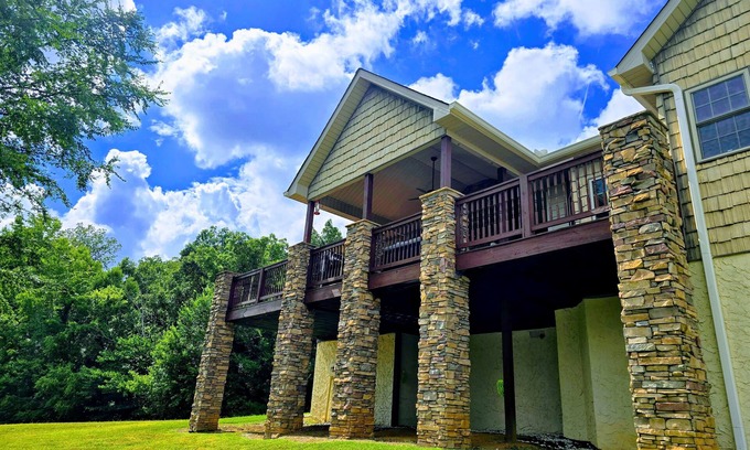 Jefferson County Cabin | MOUNTAIN CABIN IN EAST TENNESSE