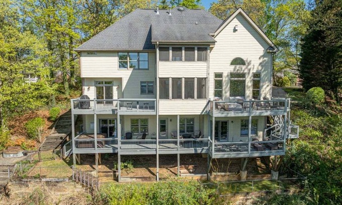 Royal Pines House | Mountain Dream | Beautiful Mountain Home with Hot Tub