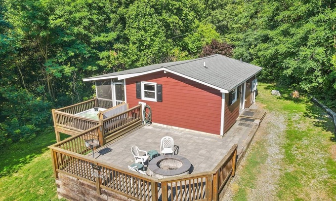 Hood Cabin | Mountain Escape Cottage