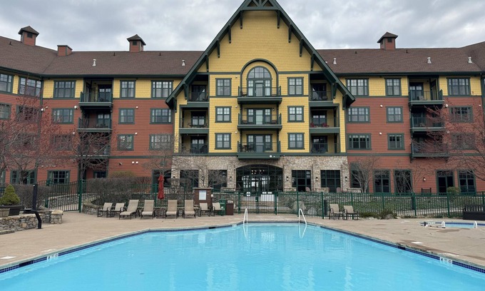 Vernon Condo | Mountain Escape @ The Mountain Creek Resort with free Pool, Hot Tubs #251