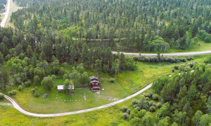 Lead House | Mountain getaway. Located on 7 acres at 6,500 foot elevation. Elk, deer, Turkeyn