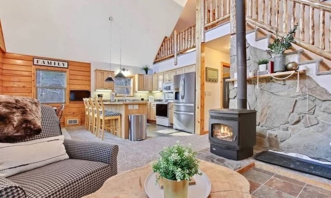 McCall Cabin | Mountain Getaway, Pet friendly