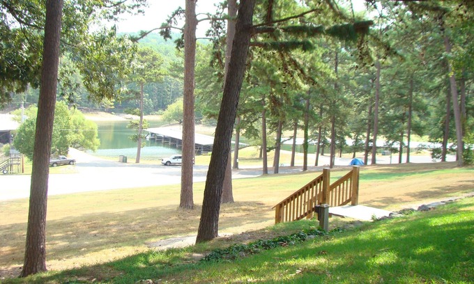 Mount Ida Apartment | Mountain Harbor Queen Guest Room on Lake Ouachita by RedAwning