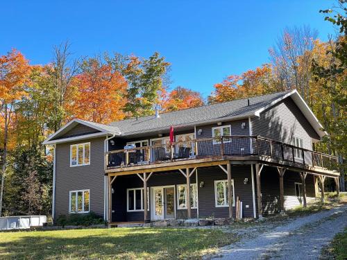 Haliburton House | Mountain House in the Heart of Haliburton, Mins to Lake
