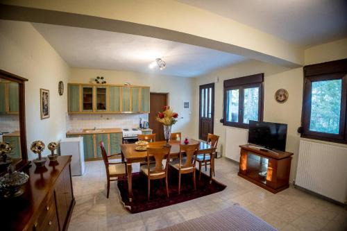 Serres House | Mountain house Lailias