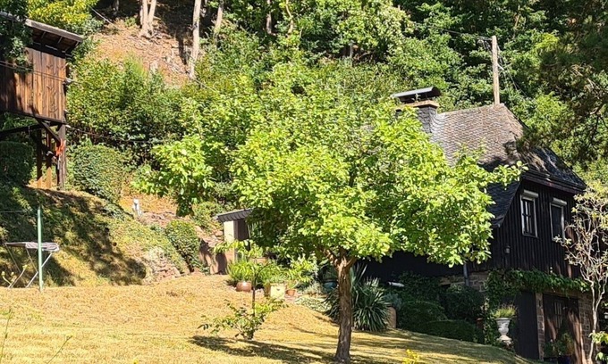 Nideggen House | Mountain hut Breidelsley Abenden Eifel