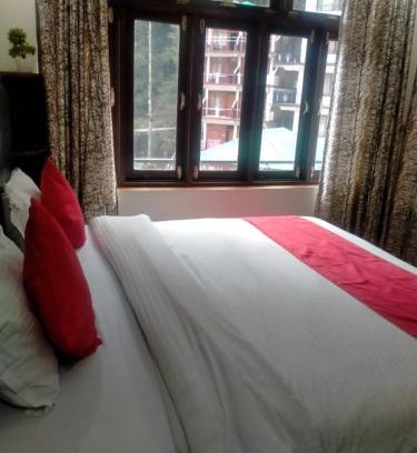 Bhagsu Nag House | Mountain