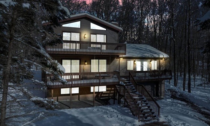 Gouldsboro House | Mountain Lake Hideaway - Hot Tub, Game Room & Bar!